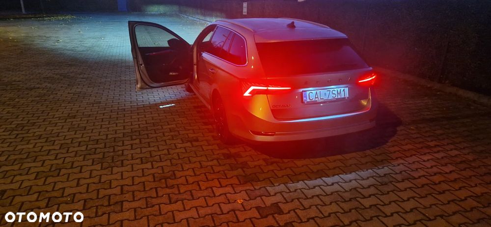 Skoda Octavia 2.0 TDI SCR Style DSG - 11