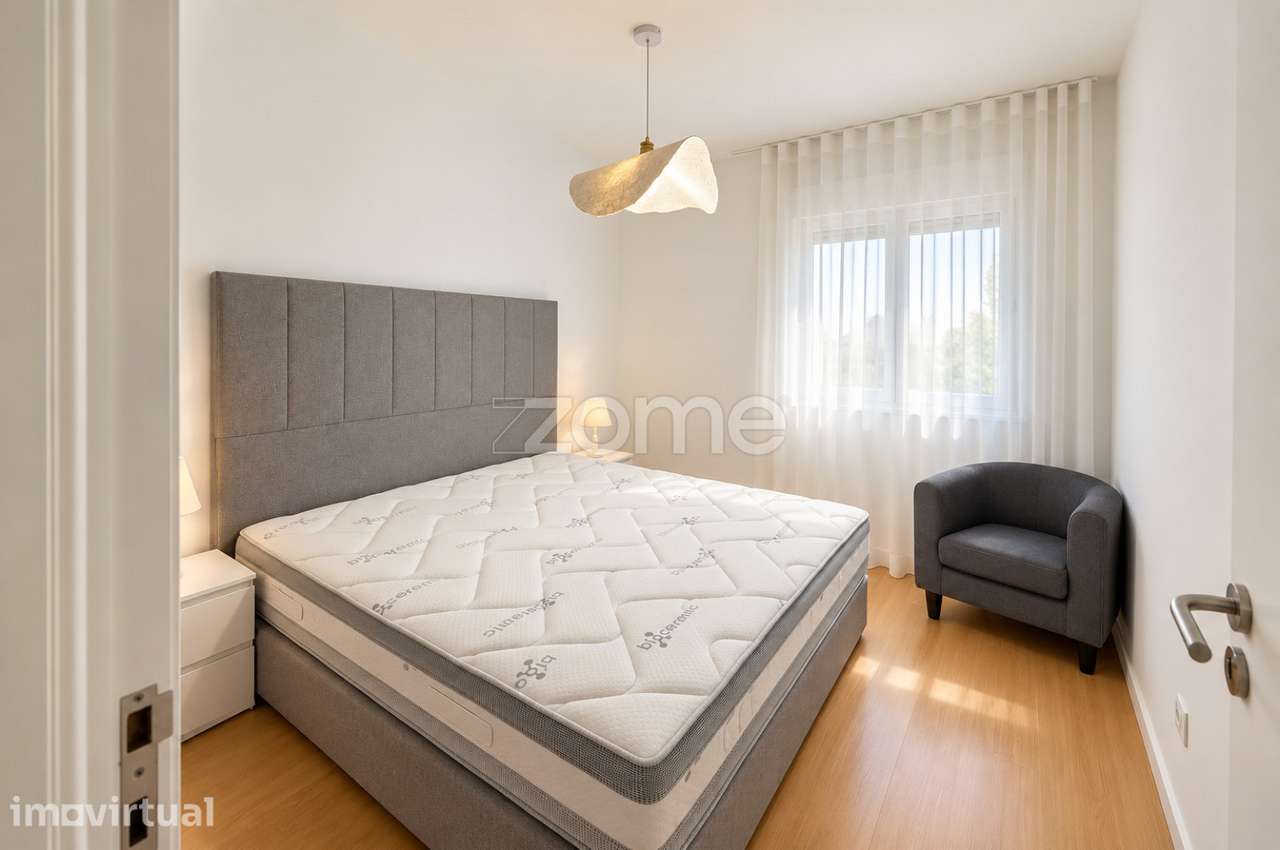 Apartamento T2 Mobilado para Arrendamento Temporário nas Capelas