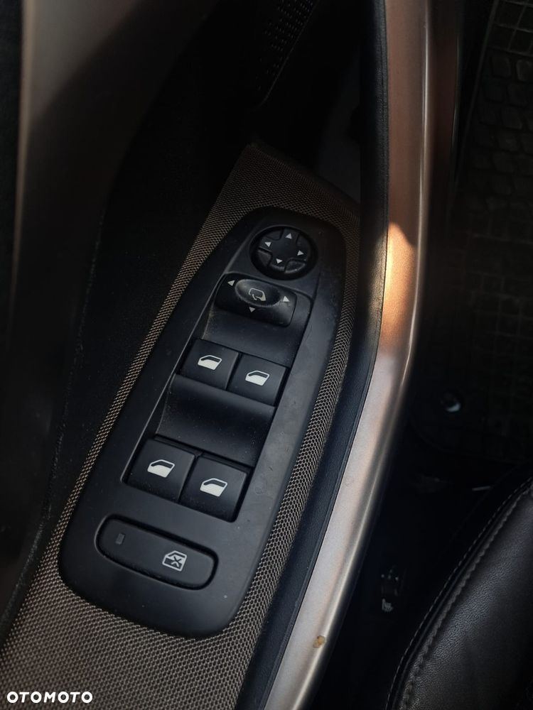 Peugeot 2008 1.6 VTi Active - 11