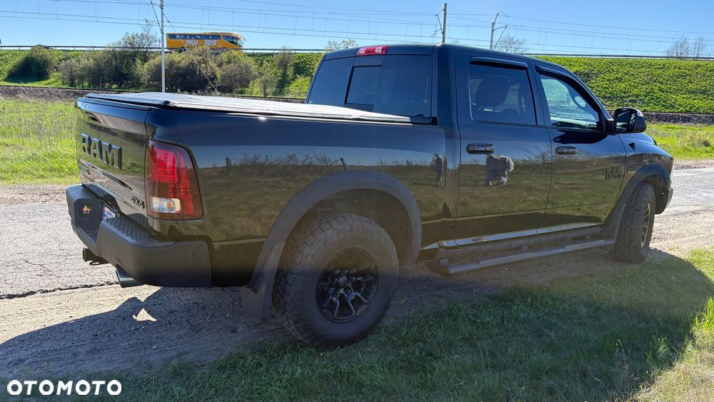 Dodge RAM 5.7 4x4 - 10