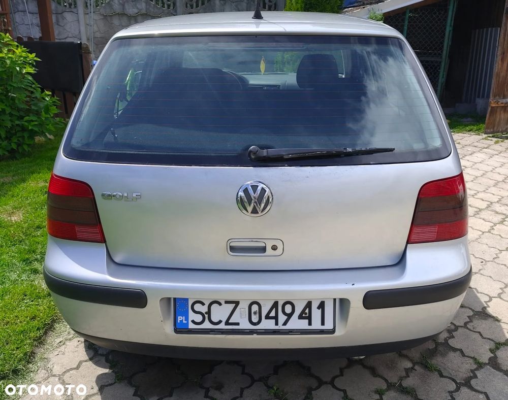 Volkswagen Golf 1.4 Basis - 2