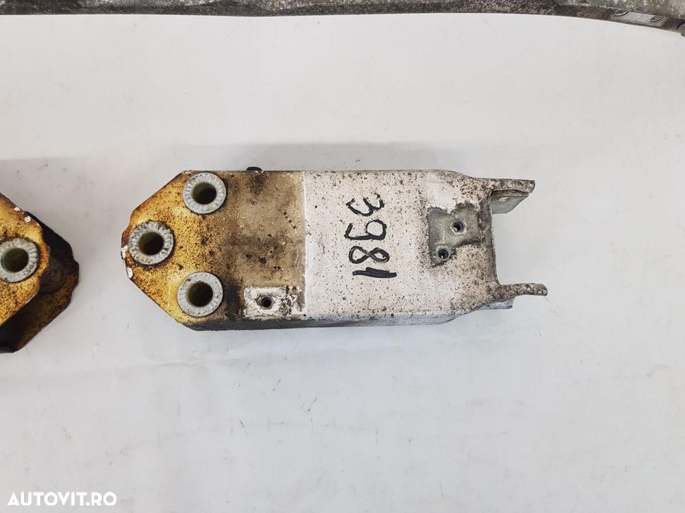 Armatura bara fata BMW Seria 5 F10 F11 dupa 2010 - 3