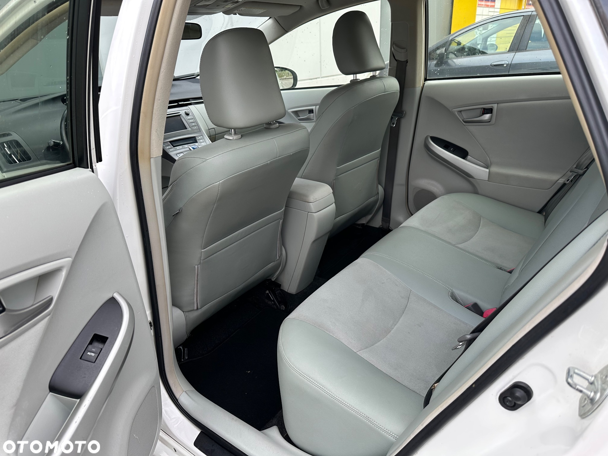 Toyota Prius - 7
