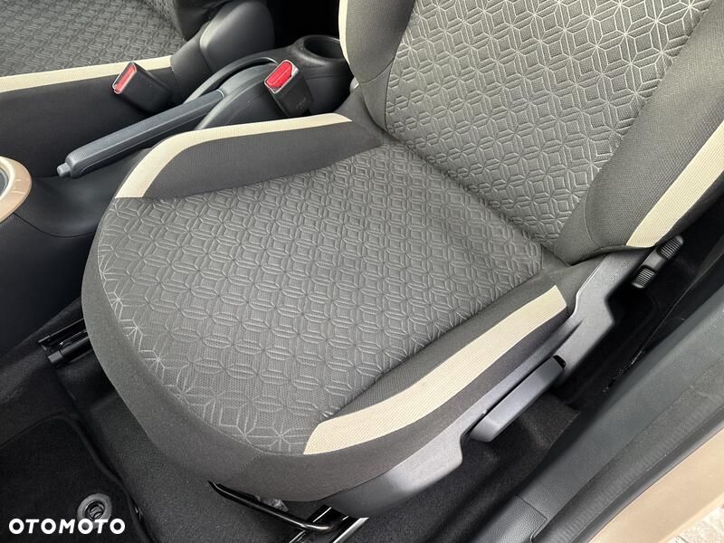Toyota Aygo X 1.0 VVT-i Style CVT - 16