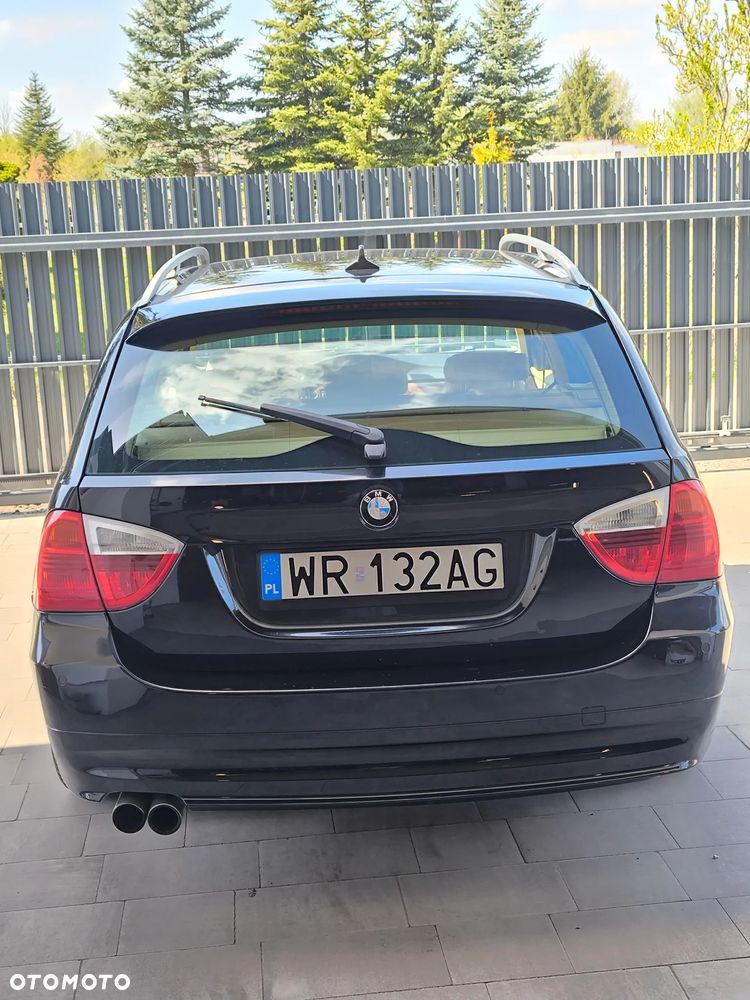 BMW Seria 3 330i - 10