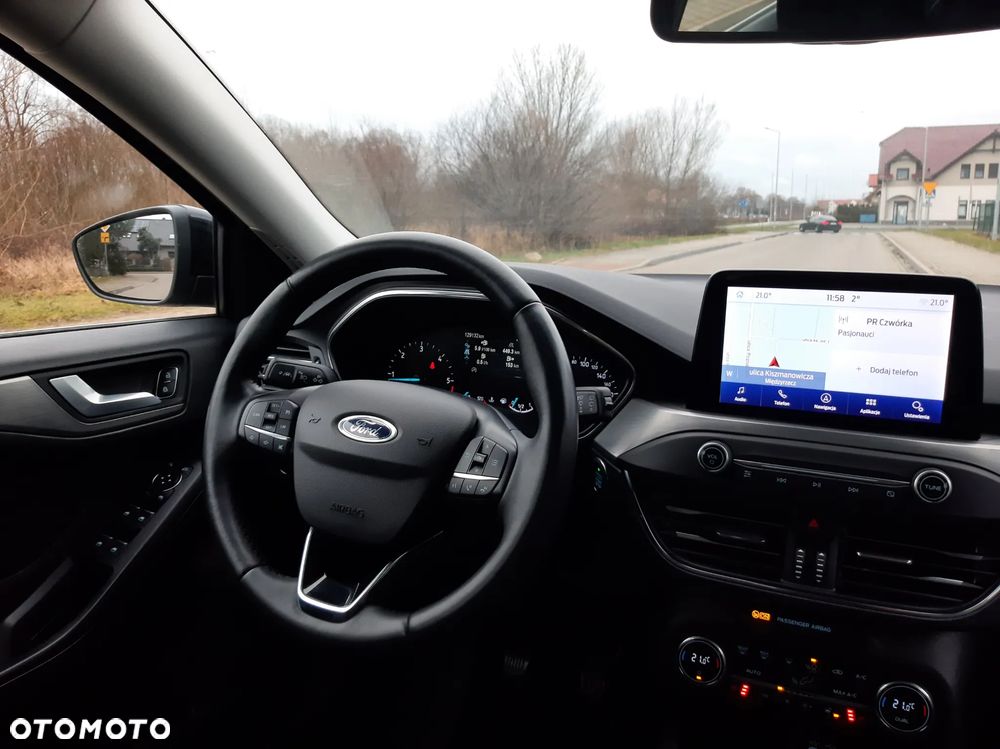 Ford Focus SW - 8