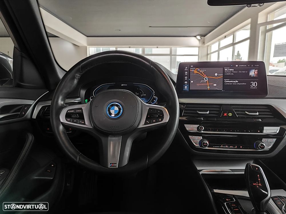 BMW 530 e Pack M - 37