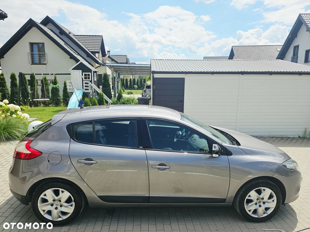 Renault Megane 1.6 16V Dynamique Euro5 - 9
