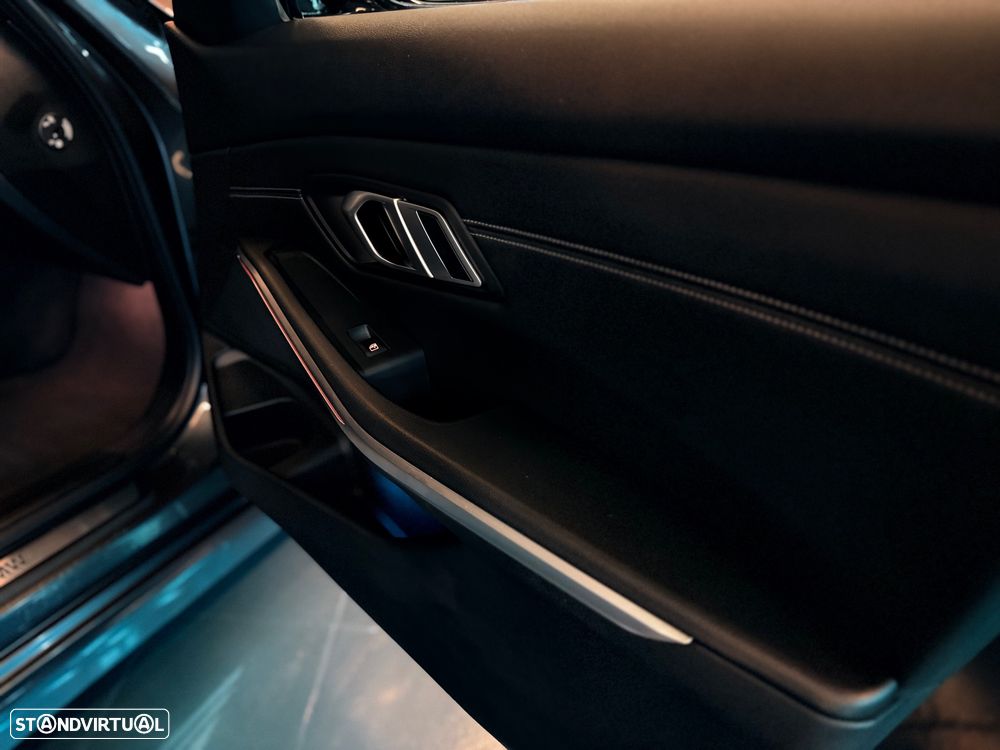BMW 320 e Line Sport Auto - 21