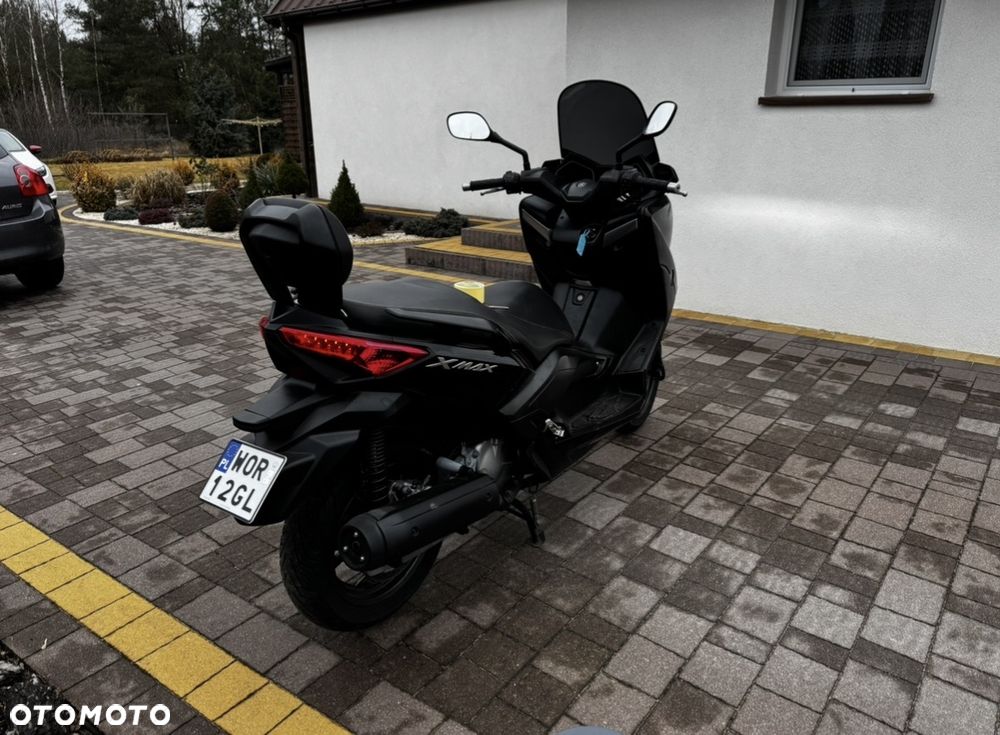 Yamaha X-max - 4