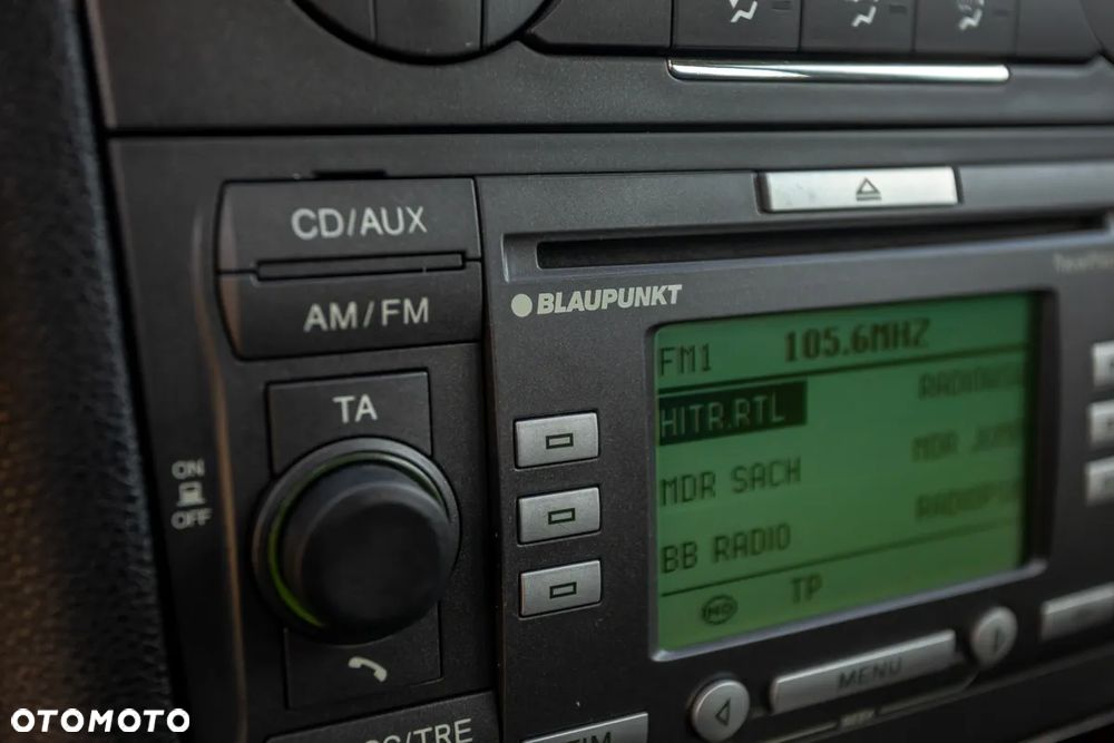 Ford Mondeo 1.8 Ghia - 27