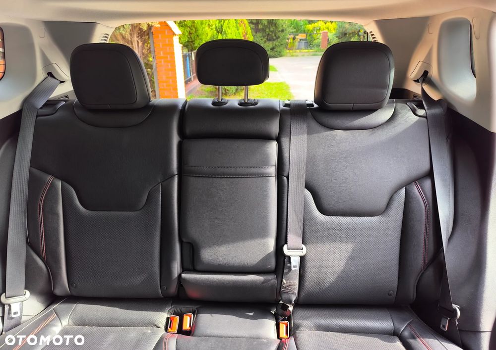 Jeep Compass - 16
