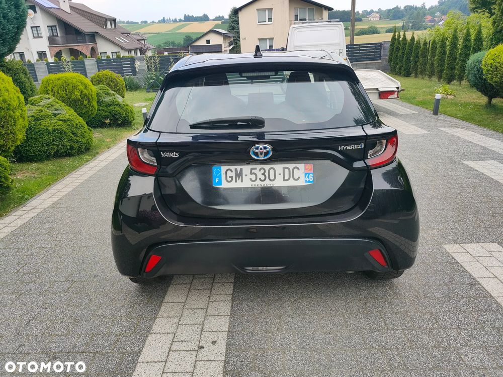 Toyota Yaris - 4