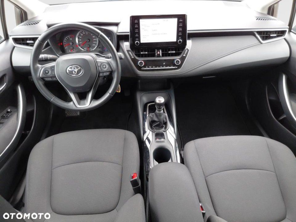 Toyota Corolla - 13