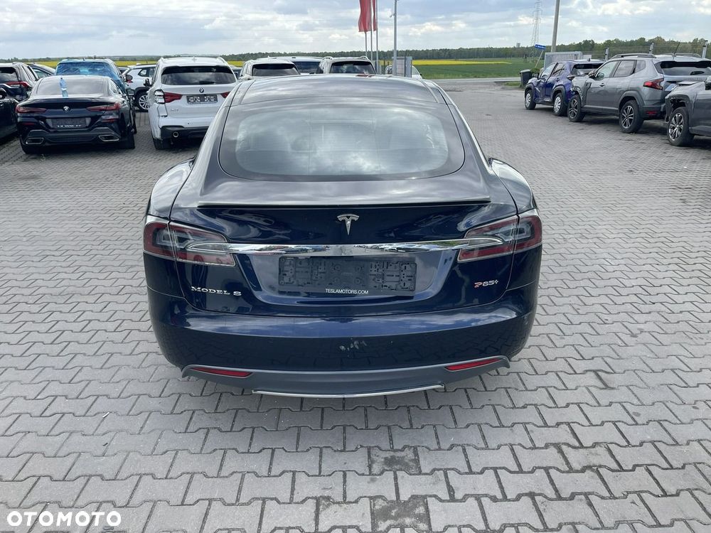 Tesla Model S 85 - 3