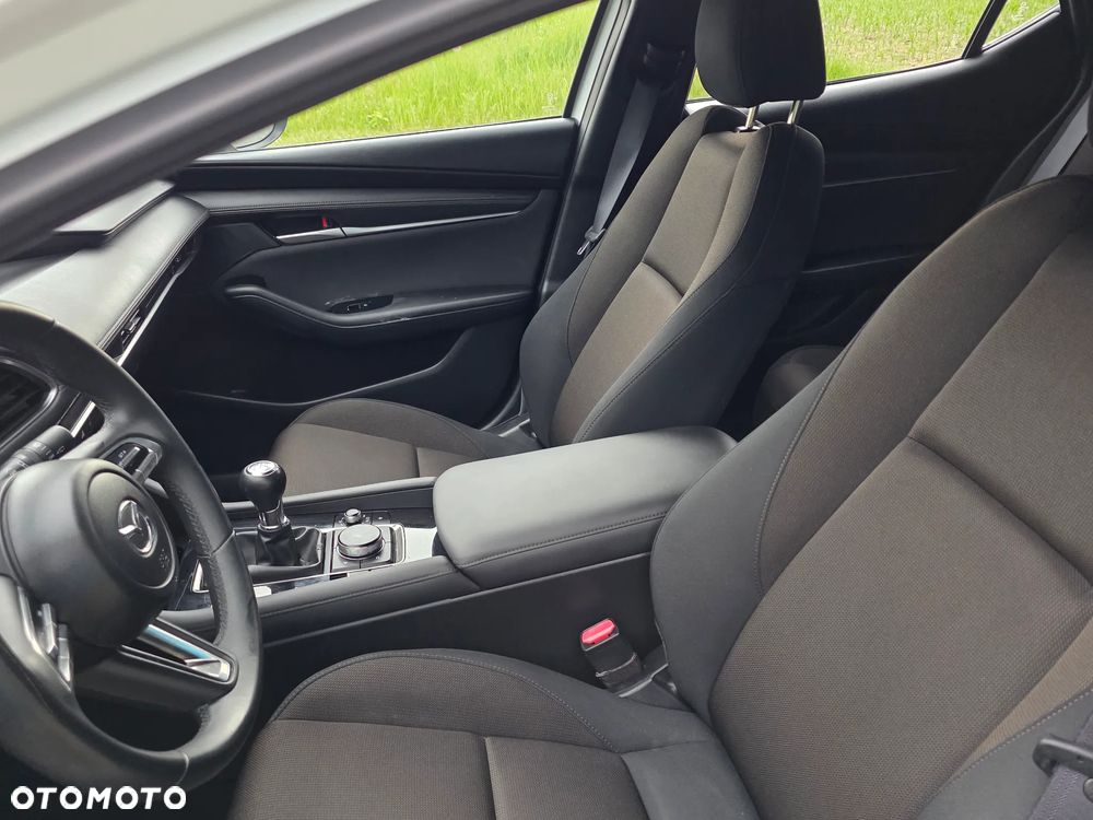 Mazda 3 e-SKYACTIV-G 2.0 M HYBRID - 13