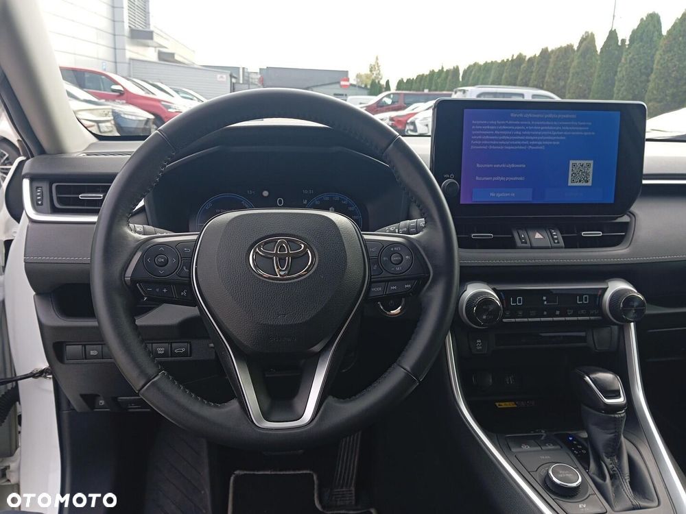 Toyota RAV4 - 16