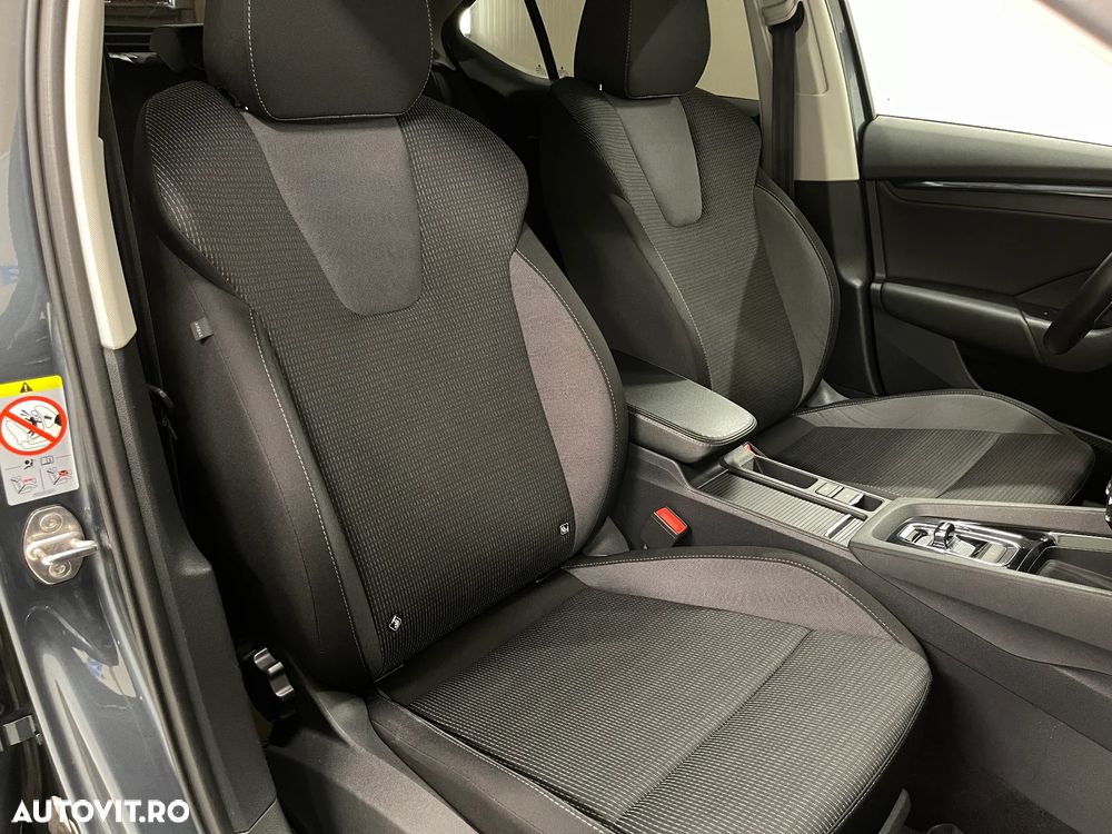 Skoda Octavia 2.0 TDI DSG Ambition - 10