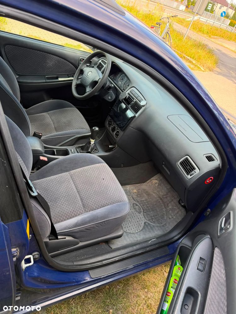 Toyota Avensis - 7