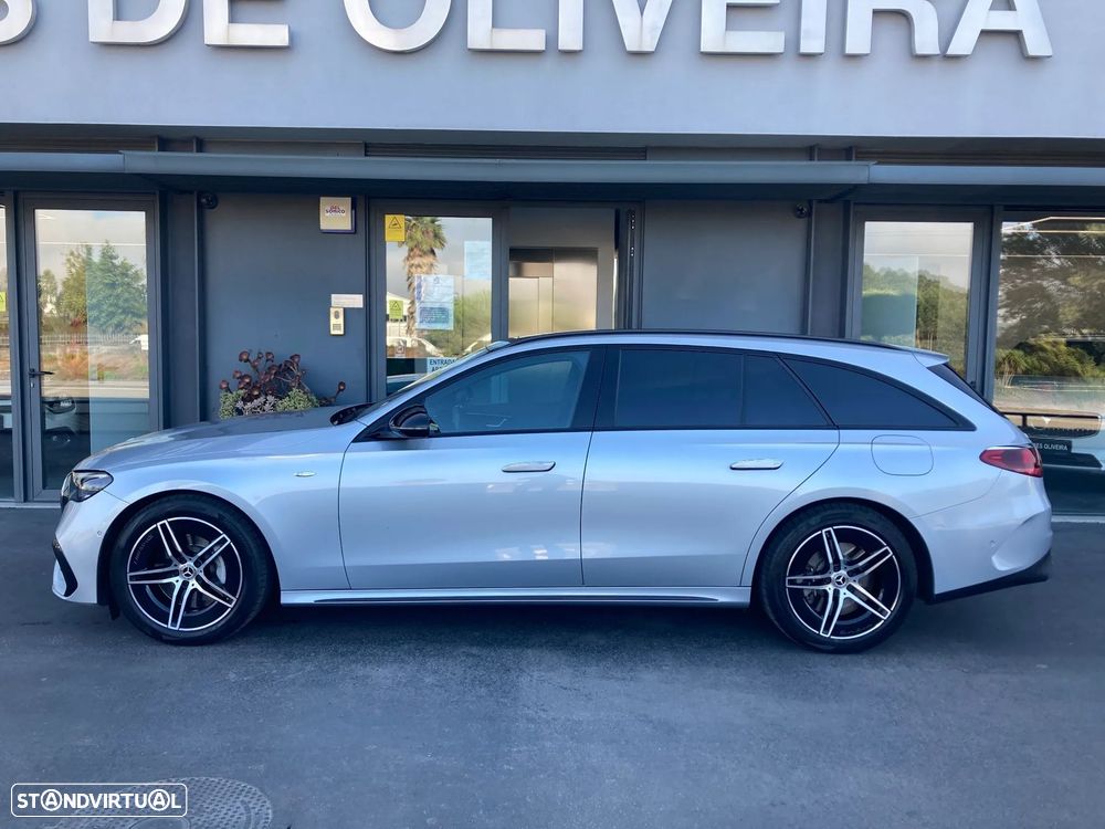 Mercedes-Benz E 300 de AMG Line 4Matic - 4