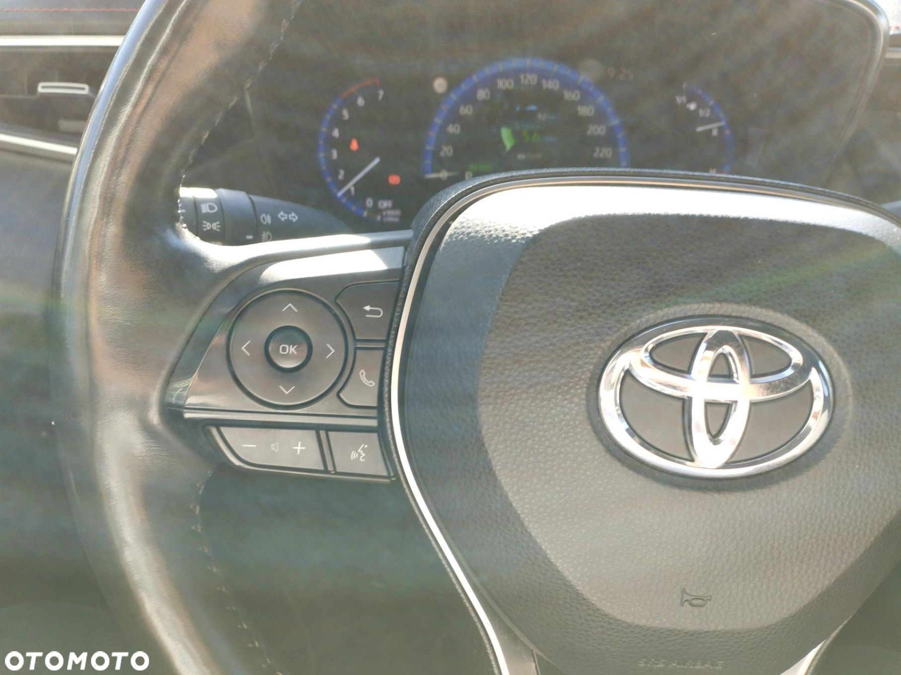 Toyota Corolla - 18