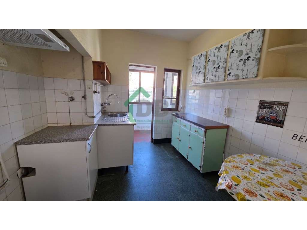 T3 na Zona baixa da Cidade - Grande imagem: 2/18