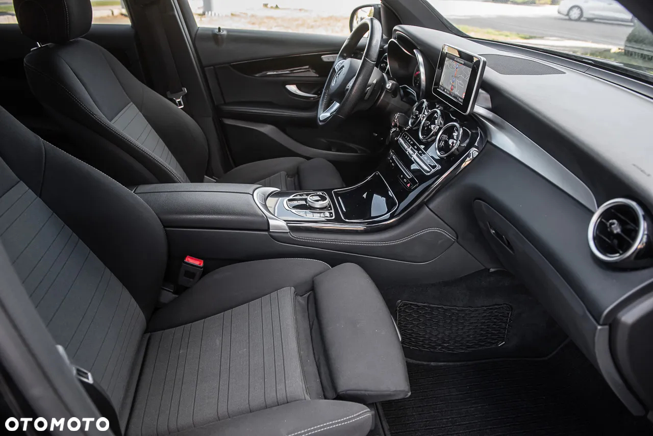 Mercedes-Benz GLC 220 d 4-Matic - 38