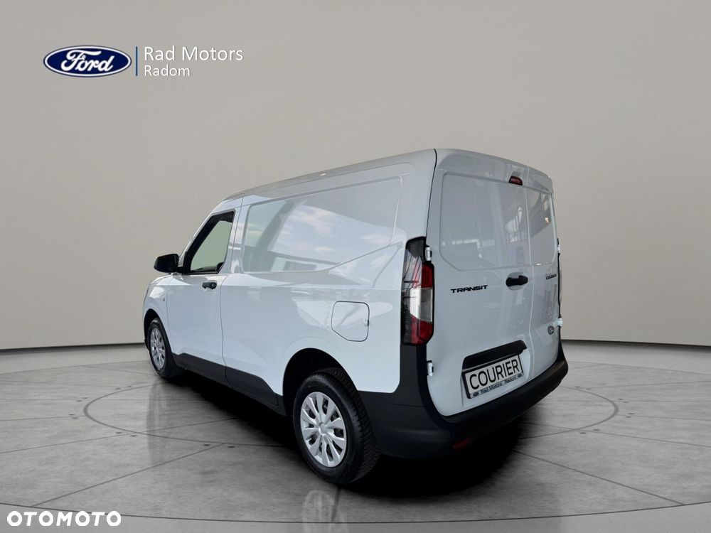 Ford Transit Courier - 3