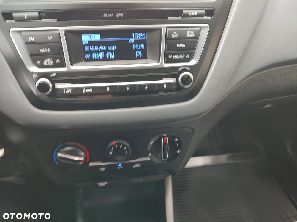 Hyundai i20 1.2 Classic Plus - 17