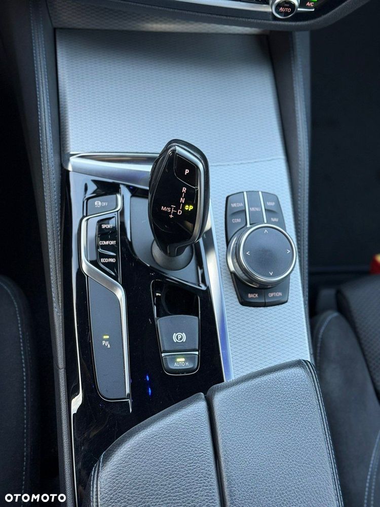 BMW Seria 5 540i xDrive GPF M Sport sport - 27