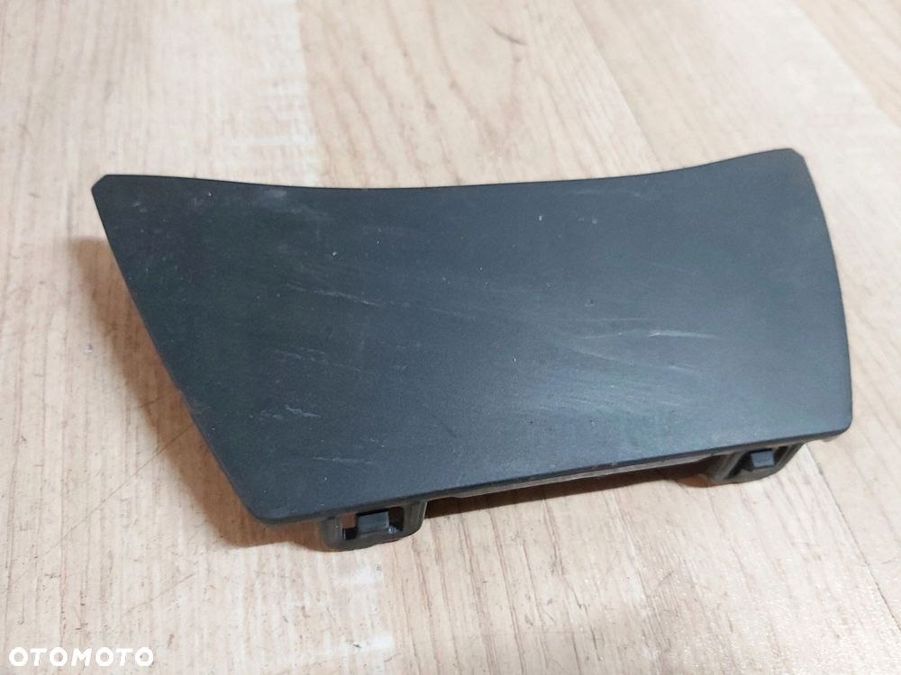 Toyota Yaris Cross zaślepka radaru przód osłona - 2