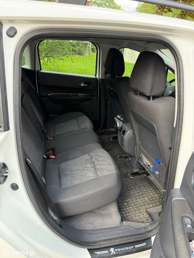 Peugeot 3008 1.6 Allure - 12