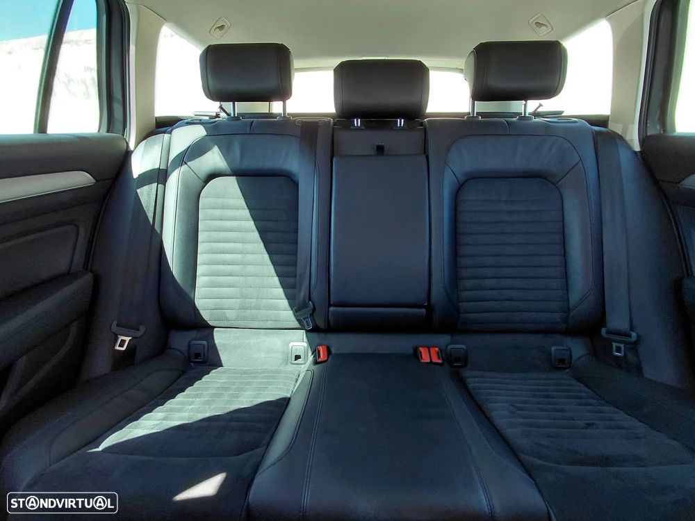 VW Passat Variant 2.0 TDI Highline - 13