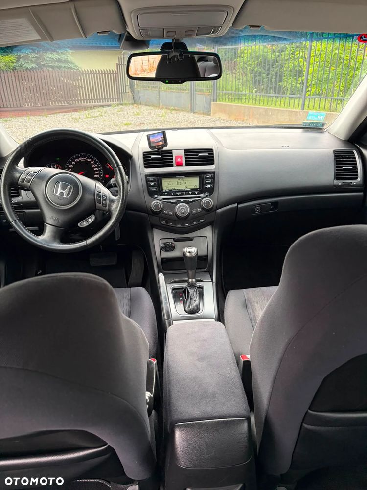 Honda Accord 2.4 Executive - 9