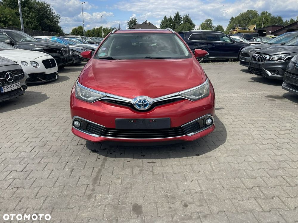 Toyota Auris Hybrid 135 Prestige - 8