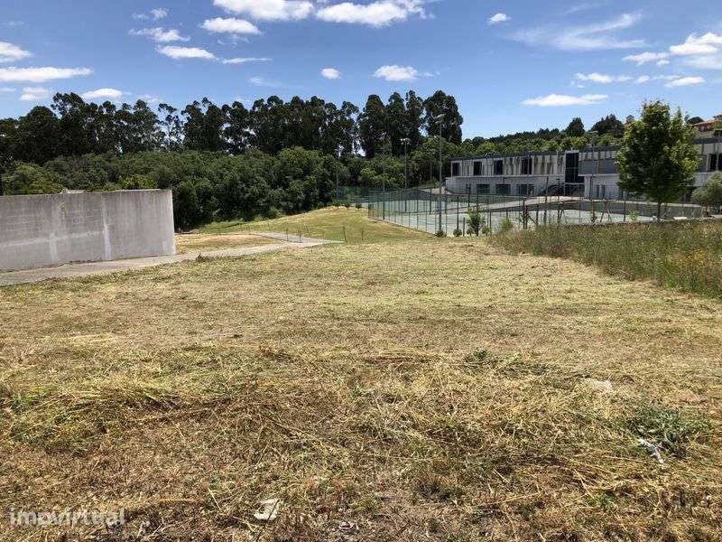 Terreno entre o campo e a cidade na Quinta das Trigosas - Santarém - Grande imagem: 3/11