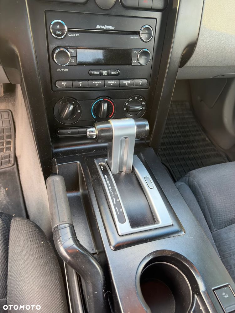 Ford Mustang 4.0 V6 - 25