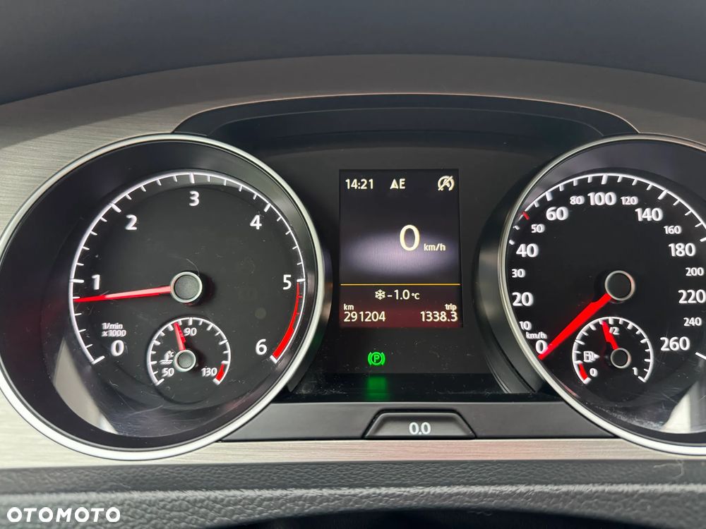 Volkswagen Golf 1.6 TDI BlueMotion Comfortline - 5