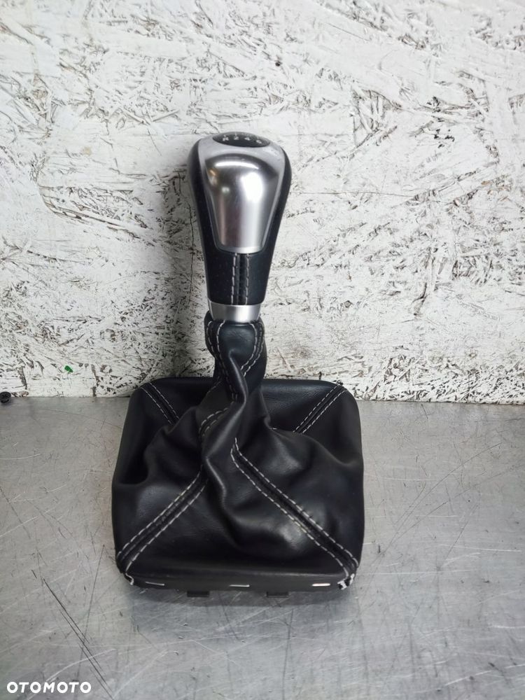 MERCEDES A KLASA W176 GAŁKA MIESZEK ZMIANY BIEGÓW MANUAL