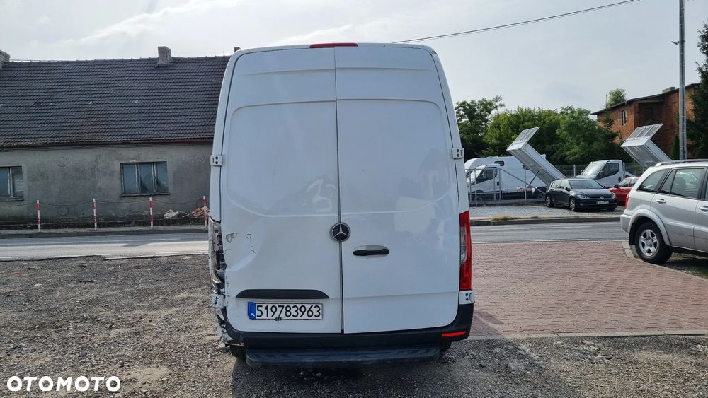 Mercedes-Benz Sprinter - 18