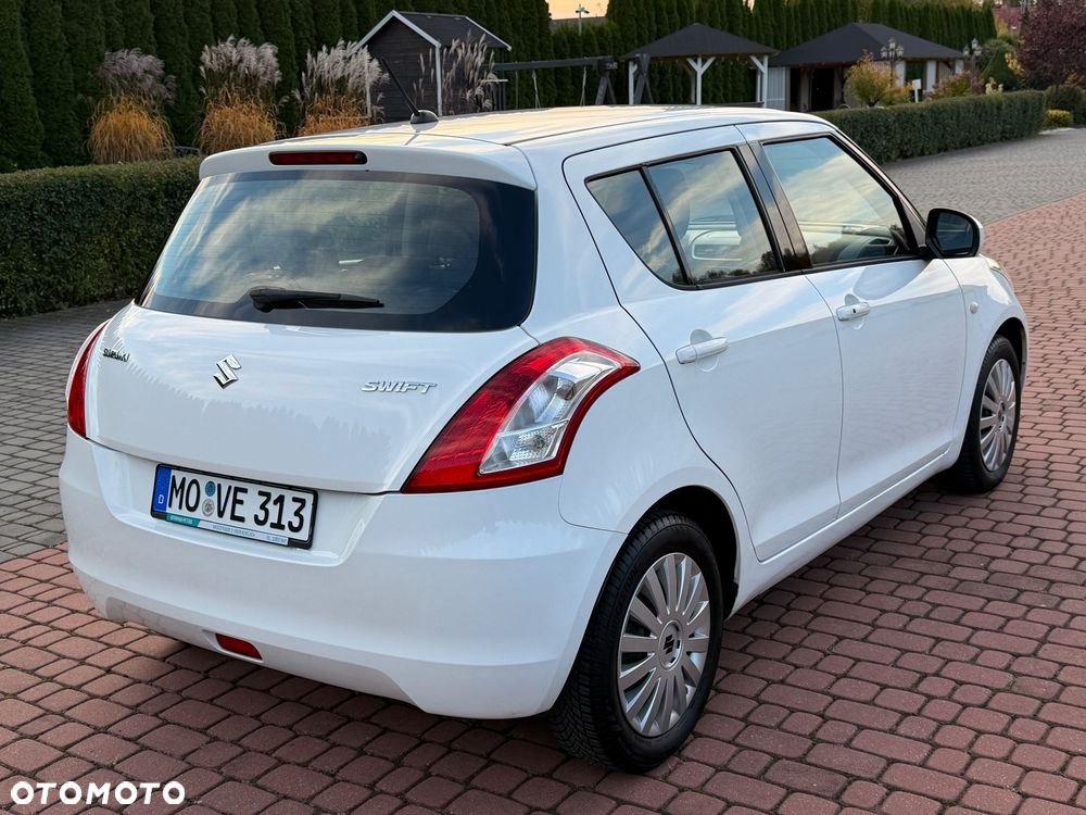 Suzuki Swift - 11