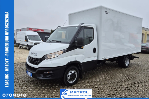 Iveco Daily 35C16, kontener 4.40m, winda 750KG