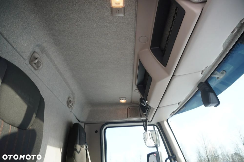 DAF LF 12.210 kontener 18 palet z windą / 50 tys.km /2024 - 27