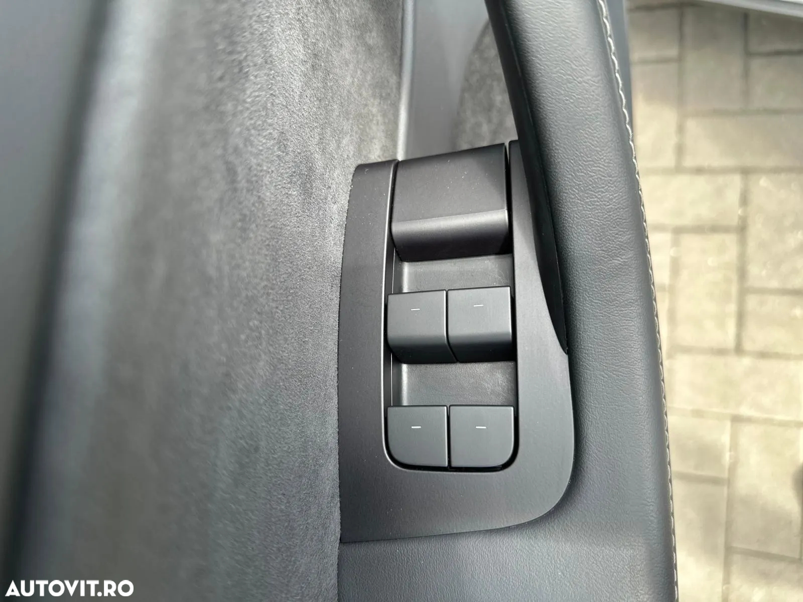 Tesla Model Y Long Range Dual Motor AWD - 30