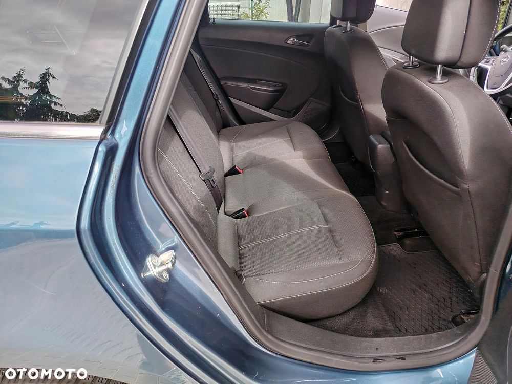 Opel Astra 1.7 CDTI Cosmo - 14