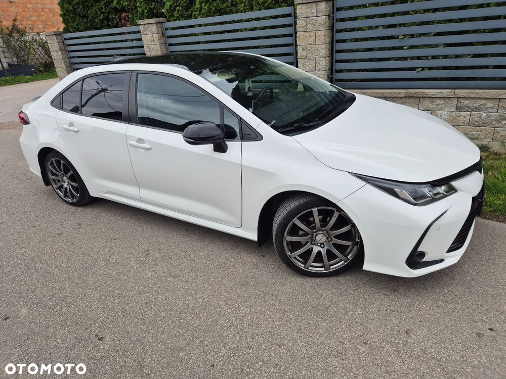Toyota Corolla - 1