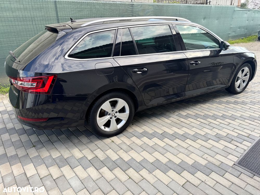 Skoda Superb 2.0 TDI DSG Style - 4