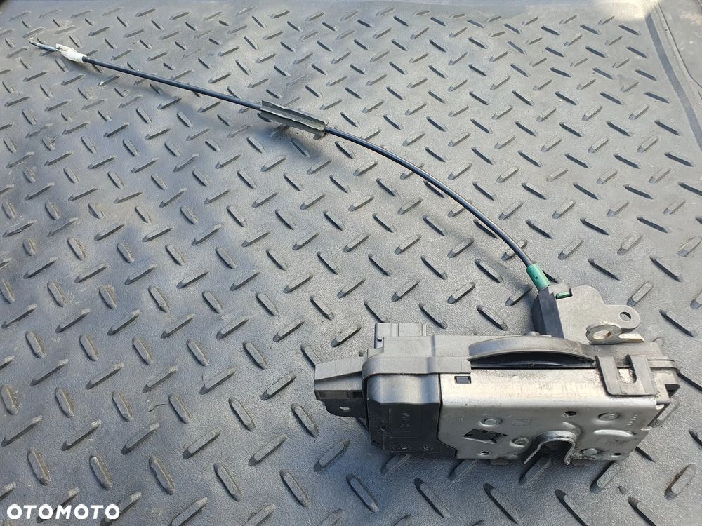 OPEL Astra H Zafira B Zamek drzwi prawy przód 13128112 FX - 1