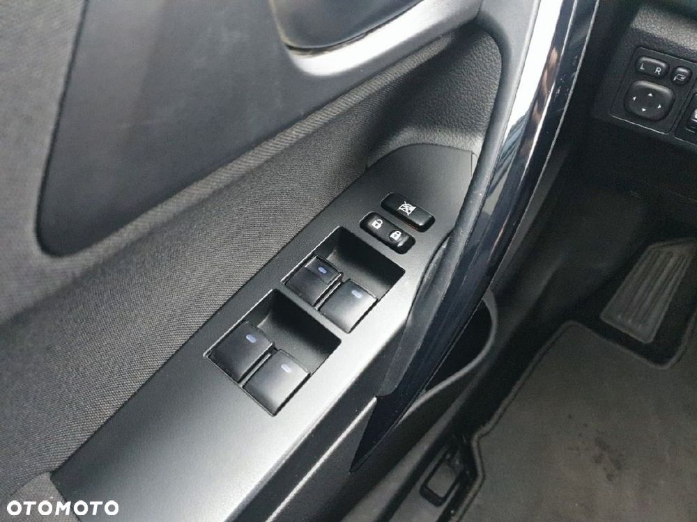 Toyota Auris 1.6 Premium - 19