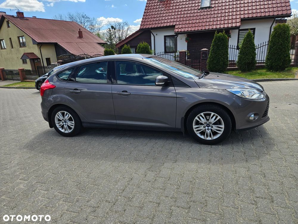 Ford Focus 1.6 Trend - 4